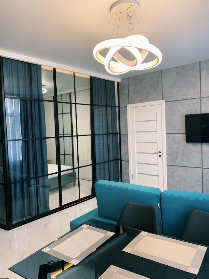 אודסה Sunny Apartment 5 מראה חיצוני תמונה